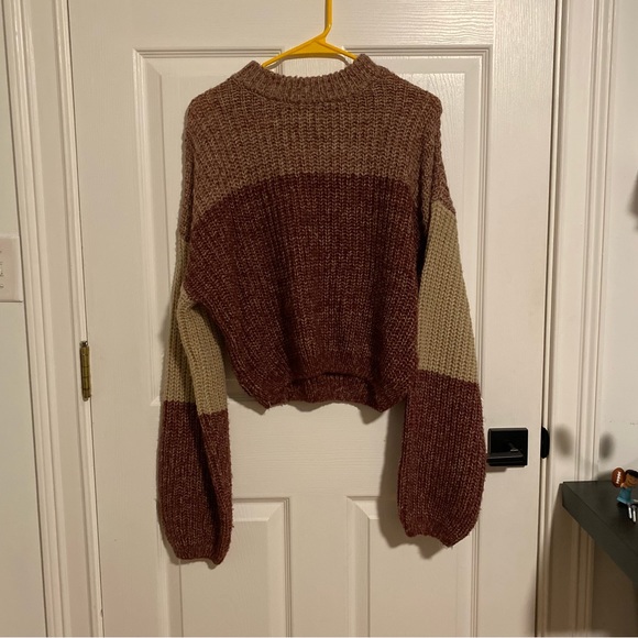 Color Block Sweater - Picture 3 of 3
